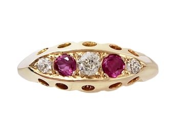 18K Gold, Diamond and Ruby Ring - Unique Vintage - Size 7