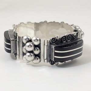 Vintage Mexican Black Onyx and Sterling Silver Retro Bracelet - 7.5