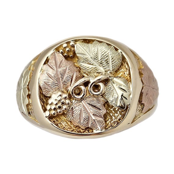 Landstrom's 10K Black Hills Gold Ring With Tri-tone Leaves, Grapes