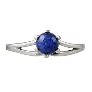 Vintage Star Sapphire Solitaire Ring in 14K White Gold - Size 8