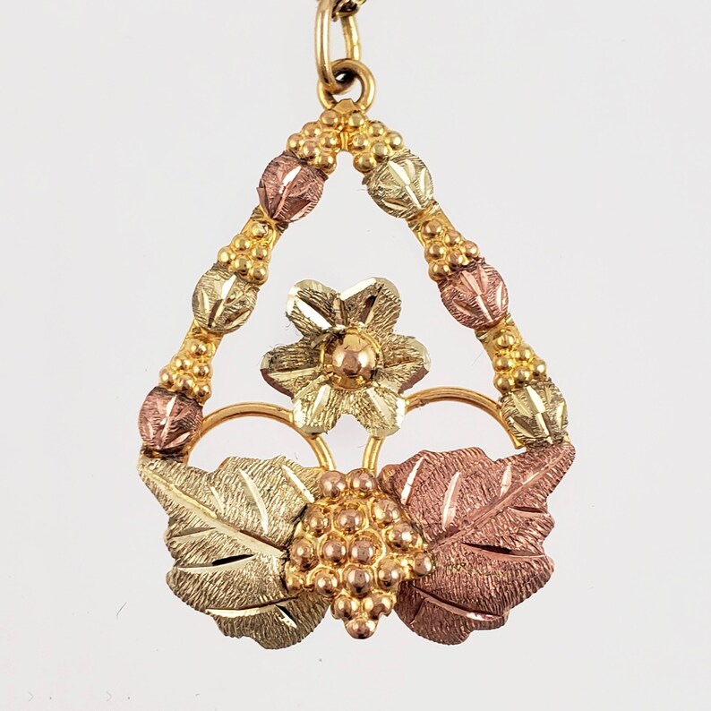 Vintage black hills gold necklace Clearance