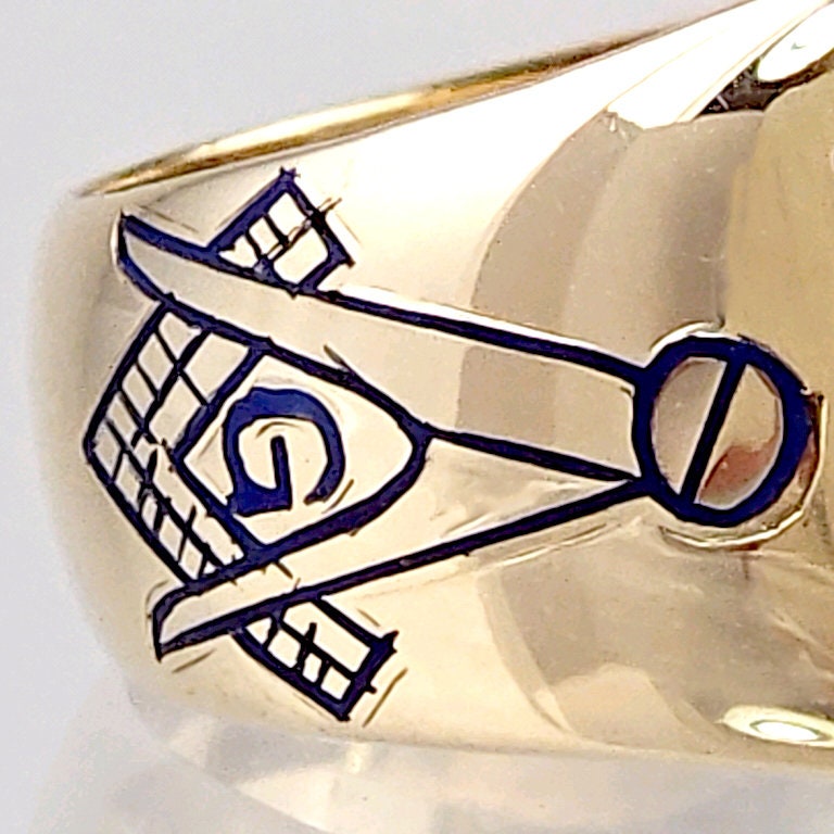 Vintage 14K Gold Double Headed Eagle Masonic Ring With Vintage 14K Gold Double Headed Eagle Masonic Ring With