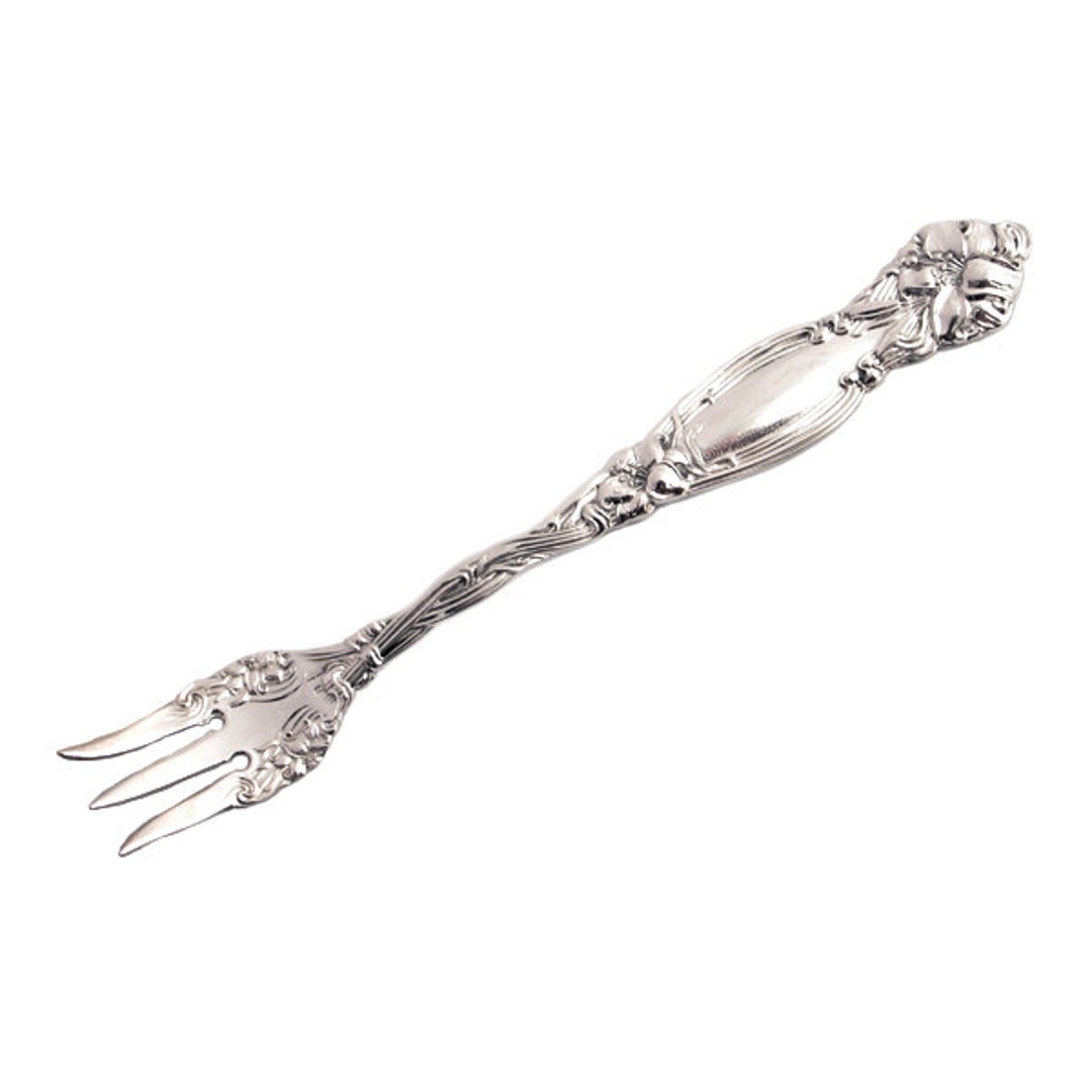 Antique Sterling Pickle or Olive Fork Victorian Frontenac Pattern 1903