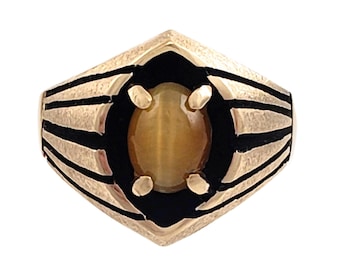 Vintage Mens 10K Gold and Cats Eye Ring:  Size 11