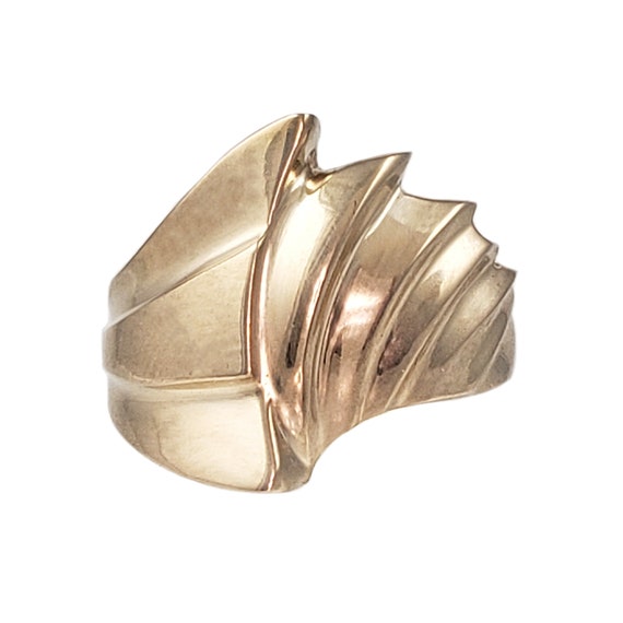 Vintage Sculptural 10K Solid Gold Ring - Size 6 - image 1