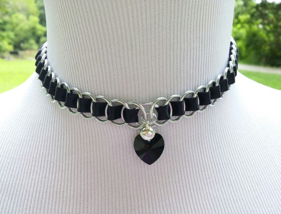 Discreet Ribbon Maille Submissive Day Collar with Black Swarovski Crystal Heart Pendant and Bell, DDLG, Baby Girl