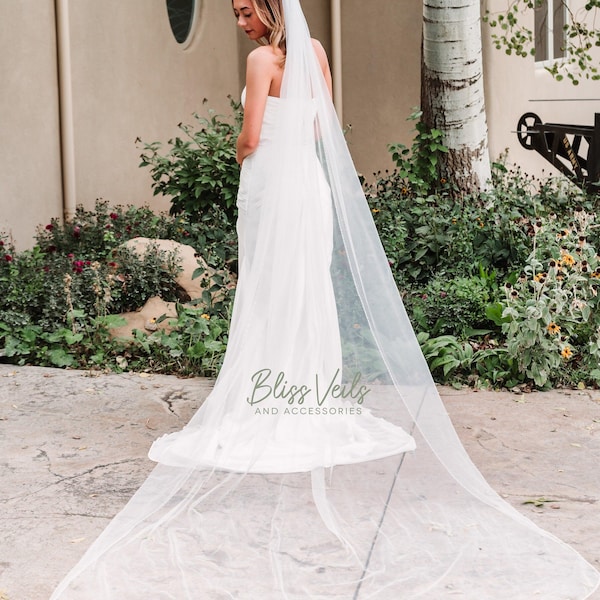 Pearl Crystal Wedding Veil: Soft Beaded Veil