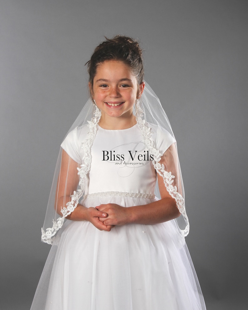 First Communion Veil with Lace Edge Several Lengths /& Colors Fast Shipping!