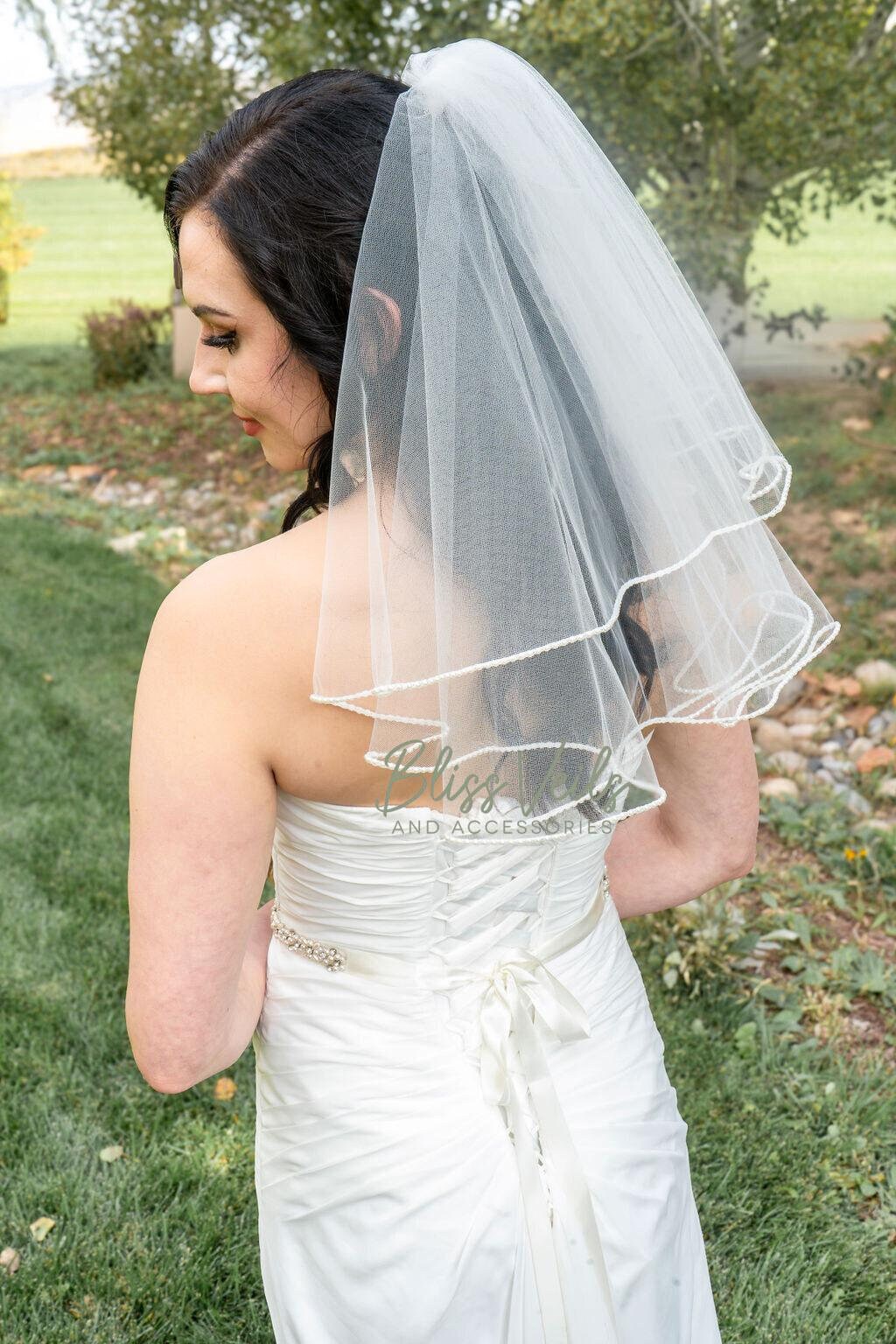 Short Pearl Trim Wedding Veil Two Layer Soft Tulle Bridal  display picture 1