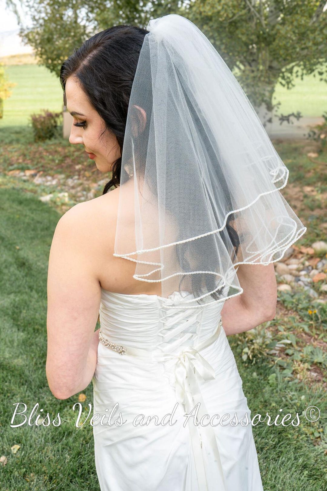 Short Pearl Trim Wedding Veil Two Layer Soft Tulle Bridal  display picture 1