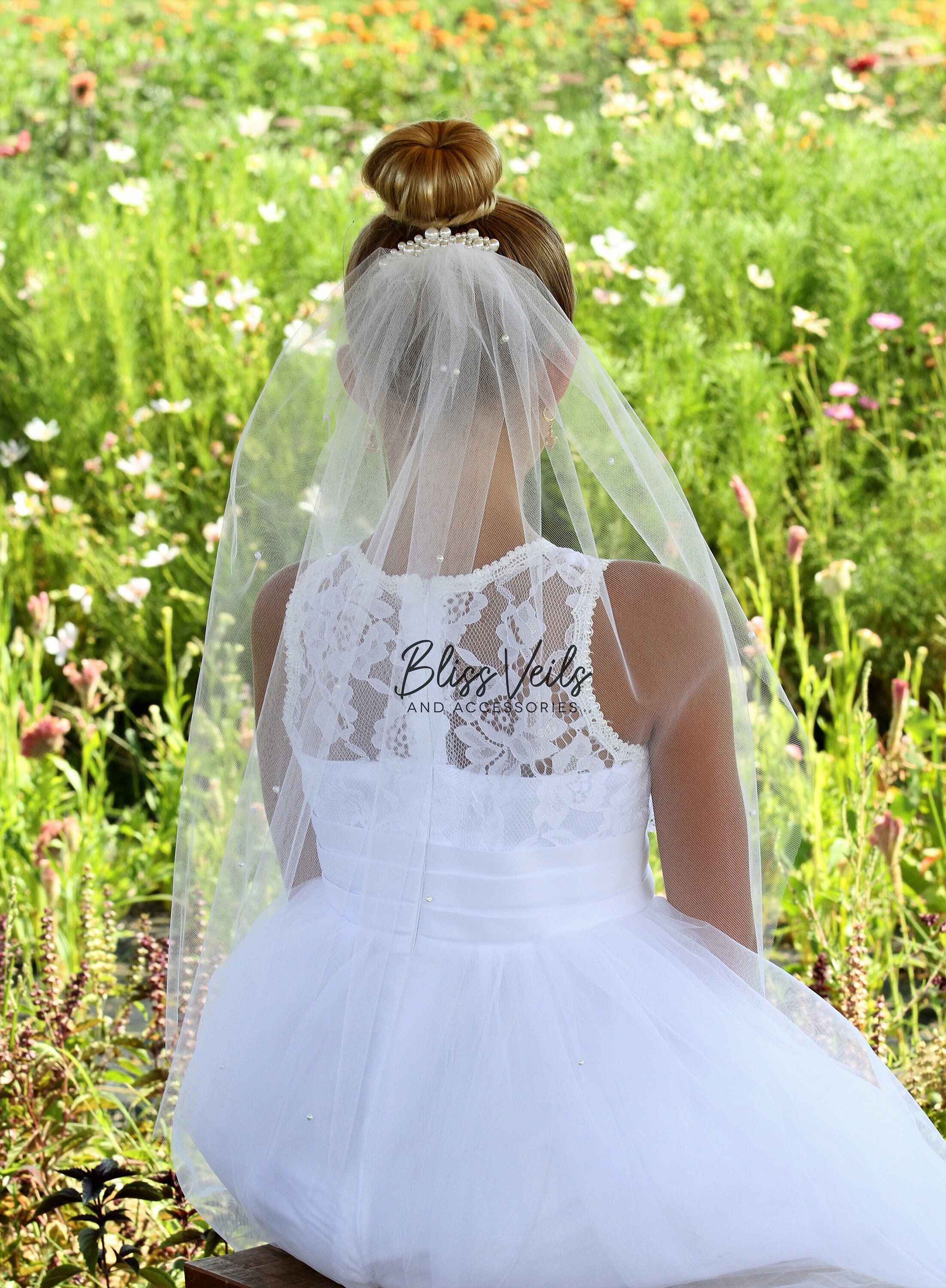 Bun Holder with Rhinestones, Pearls and Beads First Communion Veil