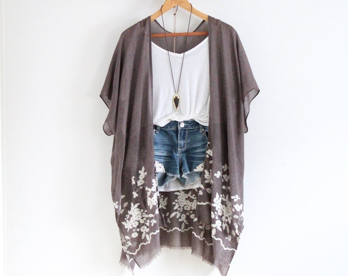 Kimono, APRIL, Boho Kimono With White Embroidered Flower Patterns Cover ...