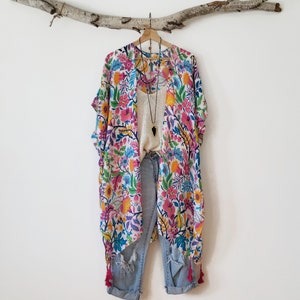 Kimono, FRIDA, Fließender Boho Kimono mit Blumenmuster, Cover-up, beachwear, boho, boho, geblümt