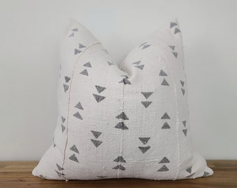 CLEARANCE - Authentic Mudcloth Pillow, Mali Bogolan, Off-White/Cream, Gray/Grey, Small Double Triangles, MW009 - CLEARANCE