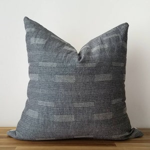 Minimalistisch, Skandinavisch, Zen, Thai Indigo Baumwolle mit Modernem Sashiko Kissen - Grau/Grau, TW003