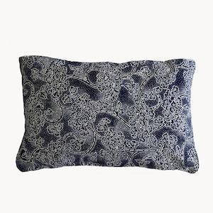 Renge | Buckwheat Pillow Cover | Indigo Resist | Japanese Size of 14&quot; x 20&quot;