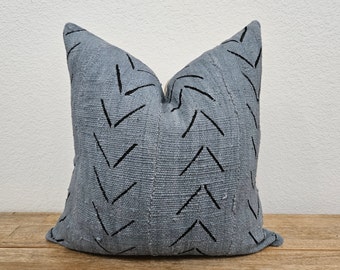 CLEARANCE - Authentic Mudcloth Pillow Cover, Boho Pillow, Bogolan Pillow, Blue Gray, Blue Grey, Black, Large Arrows - CLEARANCE