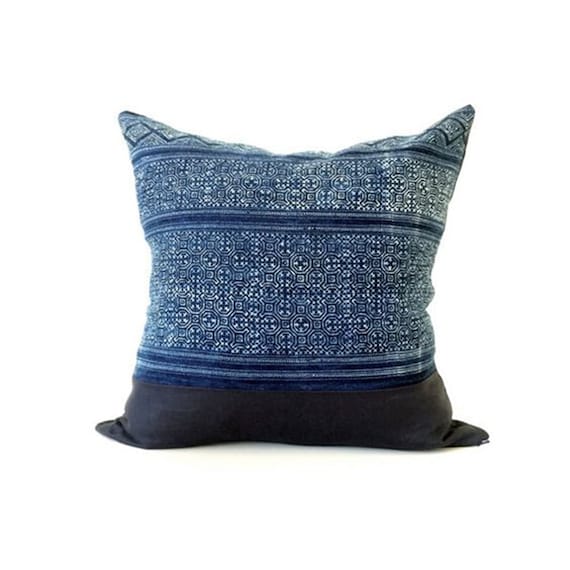 Authentic Vintage Hmong Indigo Batik Pillow Cover, Natural Indigo Batik, Tribal, Indigo, Navy, Blue, White, 18" x 18"