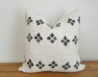 CLEARANCE - Authentic Mudcloth Pillow Cover, Ivory/Cream White, Black, Quatrefoil, Diamond, Geometric - CLEARANCE