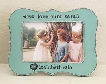 Auntie GIFT, gift for aunt, Aunt to be gift Aunt picture frame Christmas picture frame We love our aunt - Flowers in December