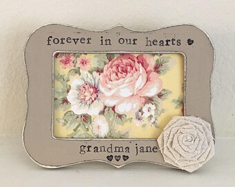 Memorial gift, Memorial picture frame, in memory of, sympathy gift, Mom, grandma, I'm sorry for you loss gift - Flowers in December