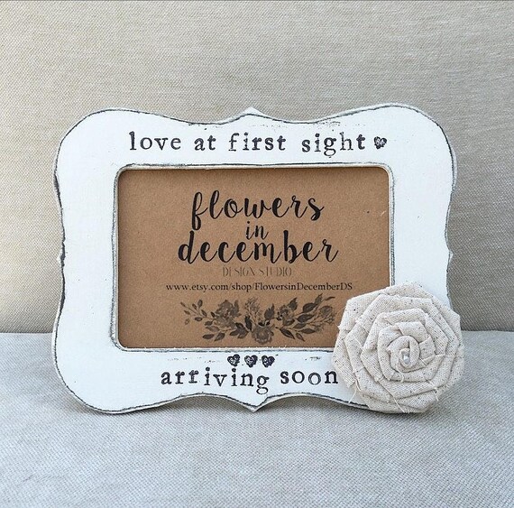 Cornice Con Sonogramma E Nappe 'Love At First Sight' – Colore Legno Neutro – Doppia Foto Per Cameretta Bambino – Regalo Baby Shower