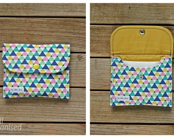 Sanitary pads  case - Triangles