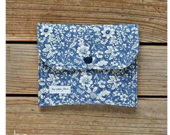 Sanitary pads   case - Flowers