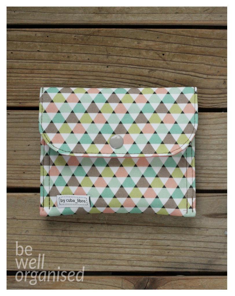 Sanitary pads case - Triangles