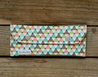 MTO Sanitary panty liners case - Triangles