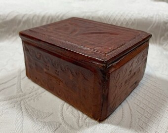 Trinket box Real Leather Brown Box Hand Tooled Leather Jewelry Box Embossed Genuine Leather Box Gift for Her Vintage Box