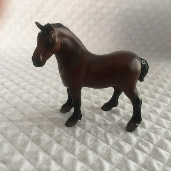Breyer Reeves Brown Horse with Black Tail Mane Feet, Molded Plastic Horse, Breyer Collectible Horse, Horse Lovers Gift, 3” x 2.75” x 1”