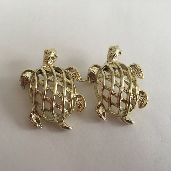 Gerry's Gold Tone Sea Turtle Pin Brooch, Lattice Design on Shell, Open Weave Turtle, 1 1/4" x 7/8, Gold Sea Turtle Pin, Gold Turtle Brooch