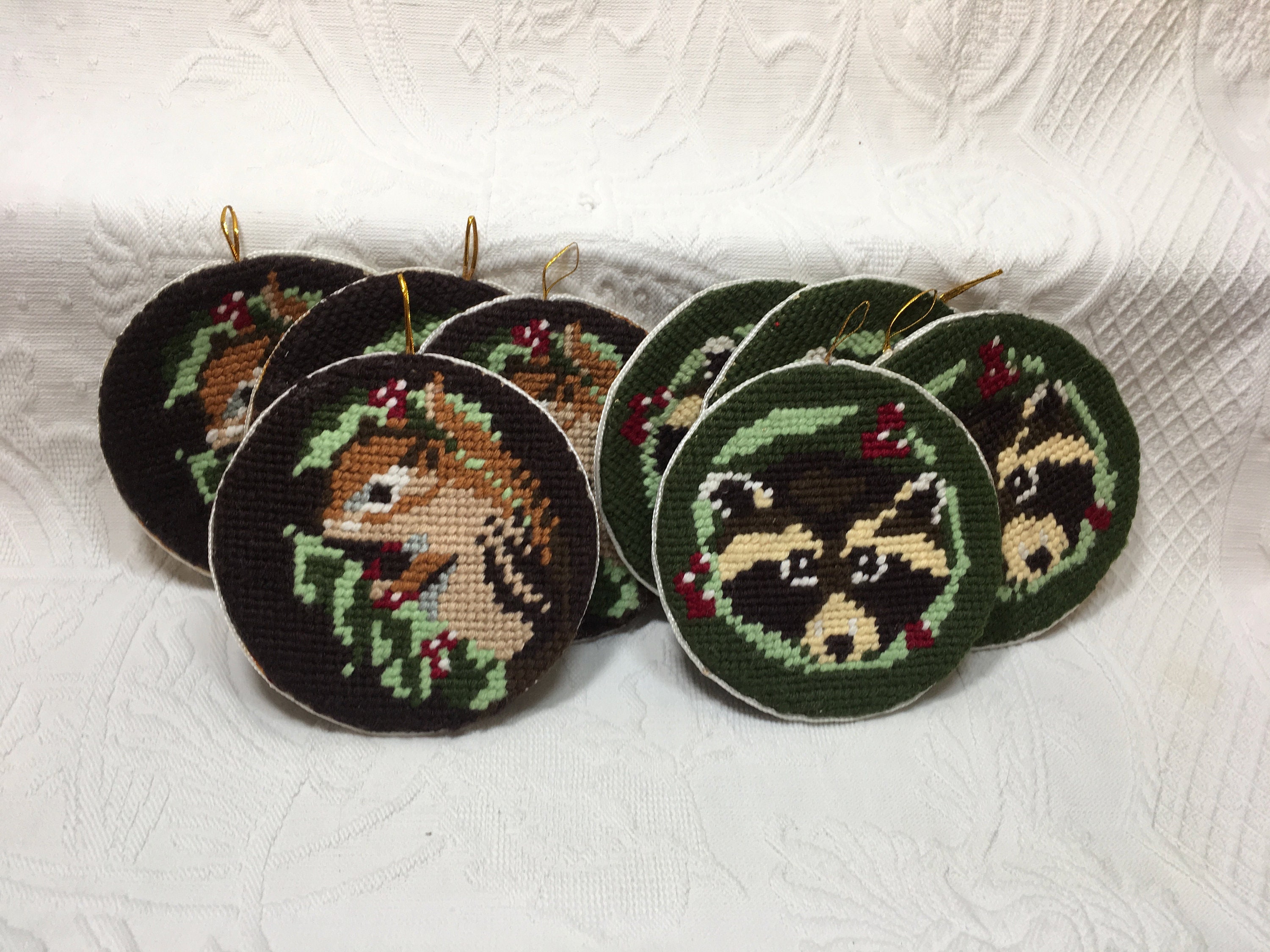 Needlepoint Coasters Ornaments Set de 4 posavasos mapaches Etsy