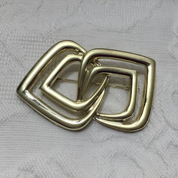 Gold Tone Entwined Geometric Design Brooch, Modernistic Brooch, Avant Garde Pin, Rollover Clasp, Vintage Goldtone Pin, 2 3/4" x 1 3/4"