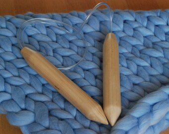 us size 50 giant wooden knitting needles 25mm x 43cm long big size 50 knitting needles
