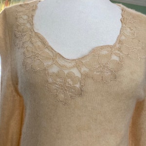 vintage soft Butter Yellow  2 Ply 100% CASHMERE LACE Sweater sz. M