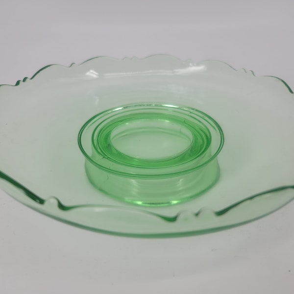 Vintage Green Scalloped Indiana Glass 9” Diameter Cake / Dessert Stand Plate