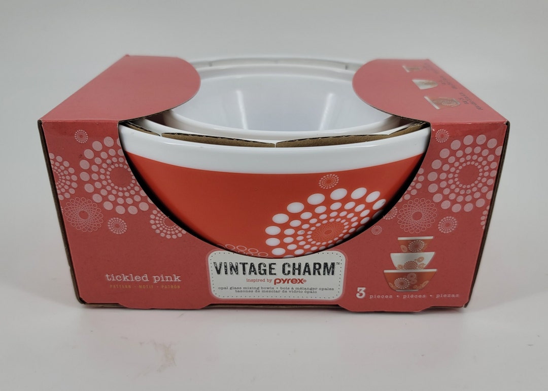 Vintage Charm Inspired by Pyrex Tickled Pink Set of 3 Nesting Mixing