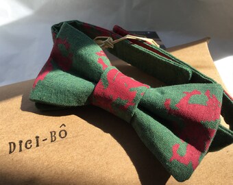 Bow tie with Welsh Dragon print or tweed wool. Great for weddings, St David&#39;s Day or Eisteddfod