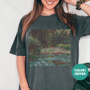 Comfort Colors Monet Water Lilies Shirt Art Teacher Gift Painting T-Shirt Aesthetic Clothing Light Dark Academia Art History Tee Artist