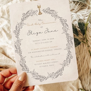 Plantilla floral para invitación de primera comunión: Peonía y cáliz dibujados a mano