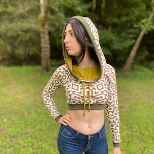 The Pixie Crop - Organic Cotton Crop Top Cowl Hoodie / Women&#39;s Yoga Wear / Dance wear / Sacred Geometry Clothing / Geometric / Festival