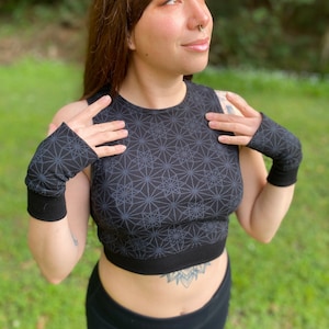 The Omni-Crop - Organic Cotton Crop Top / Women&#39;s tank / Yoga Wear / Dance wear / Sacred Geometry Clothing / Geometric / Festival