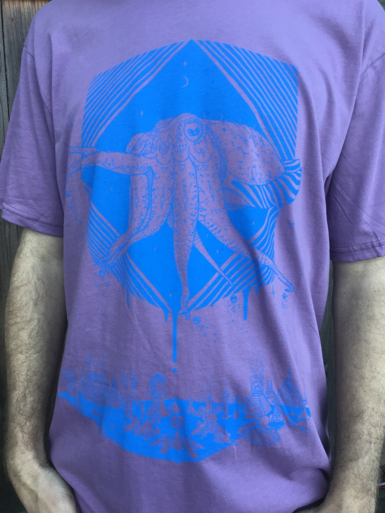 The Pharaoh Cuttlefish Men's Organic Cotton Tee Shirt / Cuttlefish / Nature / Egyptian / Astronaut / Spaceship / Sci-fi / Pyramid / Ocean image 3