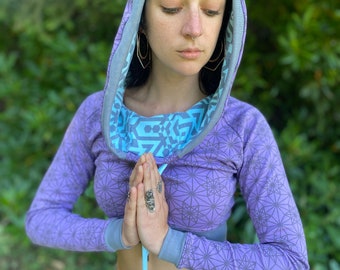 The Pixie Crop - Organic Cotton Cowl Hooded Crop Hoodie / Women&#39;s Yoga Crop Top / Natural Dance wear / Sacred Geometry / Geometric Print