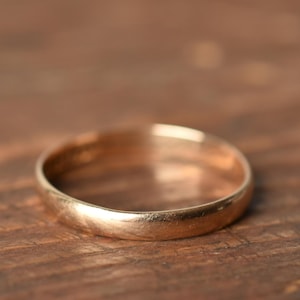 1920s 14K Vintage Wedding Band Ring Engraved &quot;4/2 26&quot; in Yellow Gold