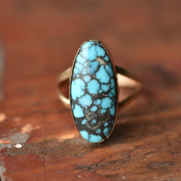 1980s 14K Vintage Native Made Stunning Turquoise Oval Ring Signed "EB" in Yellow Gold