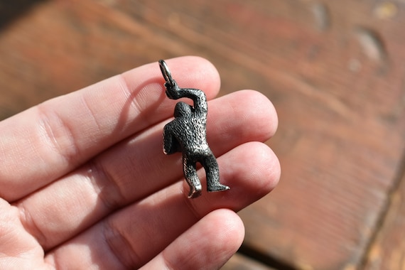 1990's Vintage Estate Heavy King Kong Charm Penda… - image 5