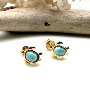 Orecchini a forma di tartaruga piccola in larimar da 10 mm / Orecchini a forma di tartaruga in larimar in oro / Orecchini a forma di tartaruga in larimar in oro / Orecchini a forma di tartaruga / Sterling 925